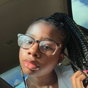 Meet your Posher, Destiny